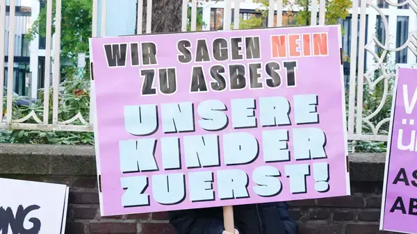 Demo-Asbest-04.10.2024
